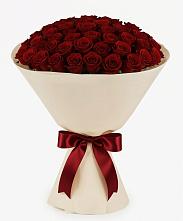 Букет 101 Бордовая роза Блэк Бакарра в Первое Мая