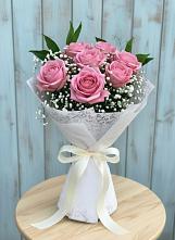 Букет цветов из:  Розы в Первое Мая