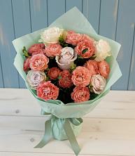 Букет цветов из:  Розы в Первое Мая