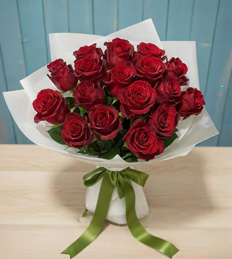 Букет Красные розы в Первое Мая