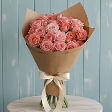 Букет цветов из:  Розы в Первое Мая