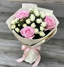 Букет цветов из:  Розы в Первое Мая