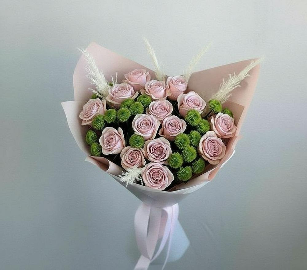 Букет цветов из: Розы и Хризантемы в Первое Мая