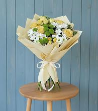 Букет цветов из:  Хризантемы и Розы #REPLACE_PRED# Первое Мая