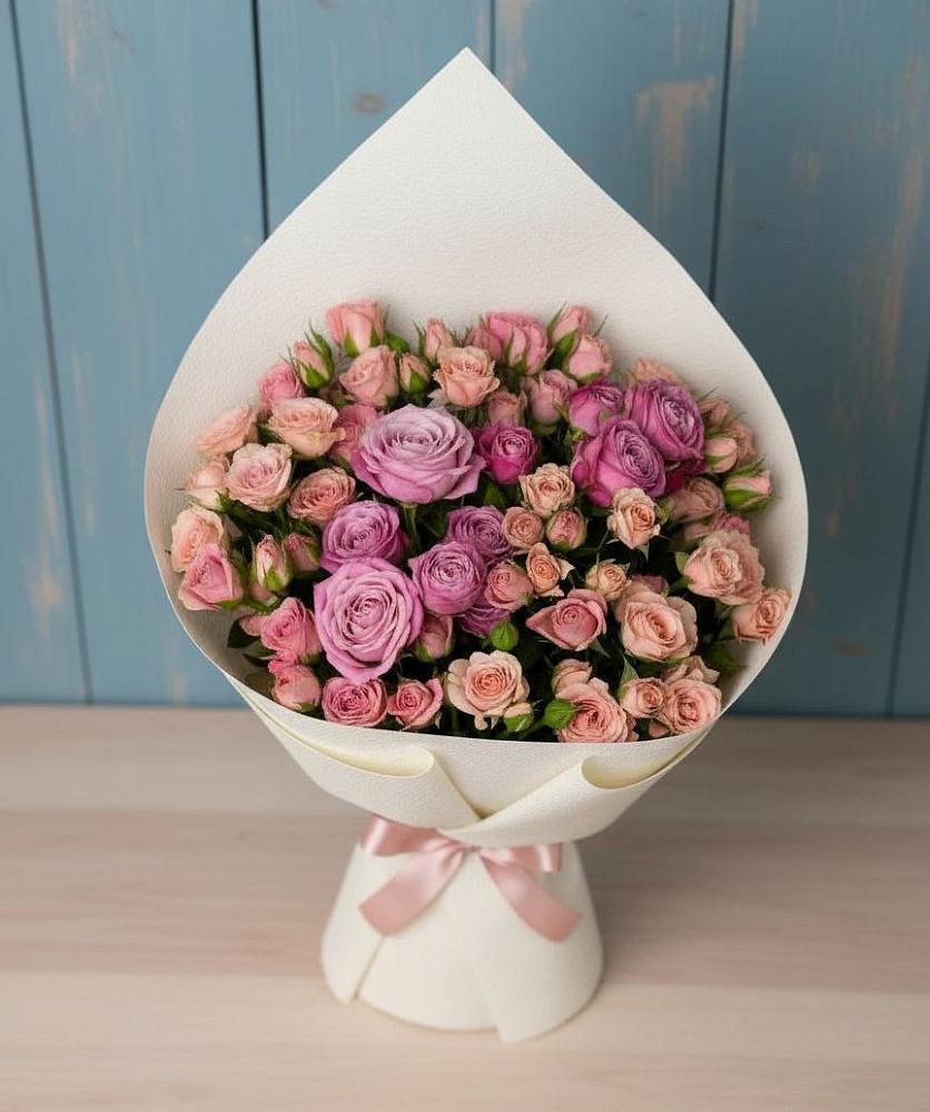 Букет цветов из: Розы в Первое Мая