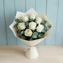 Букет Белые розы в Эвкалипте #REPLACE_PRED# Первое Мая