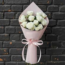 Букет цветов из:  Розы в Первое Мая