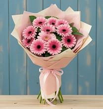 Букет цветов из:  Герберы в Первое Мая